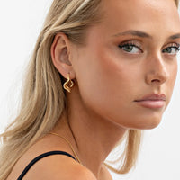 Timi of Sweden - Zeina - Wavy Hoop Earrings