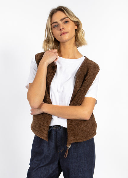 CC Heart – Vest – Jamie Fleece Chocolate Brown